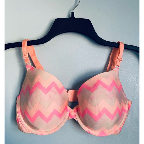Victoria's Secret T Shirt Bra 34D Perfect Coverage - Picture 1 of 8